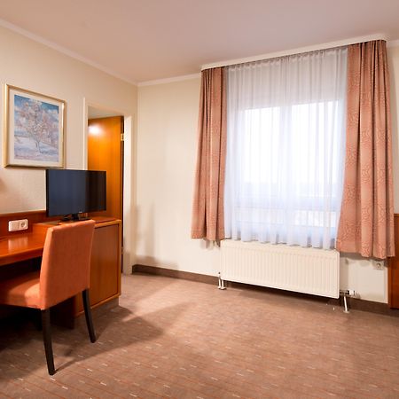 Achat Hotel Schwarzheide Lausitz ภายนอก รูปภาพ