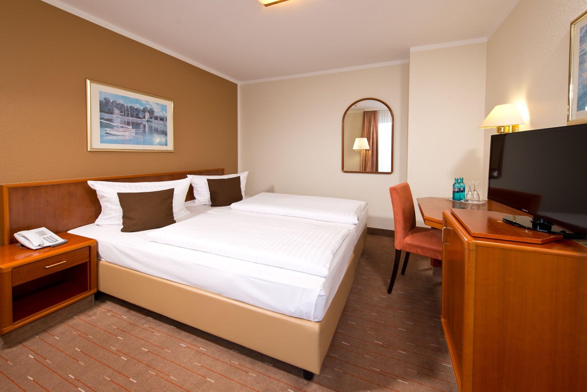 Achat Hotel Schwarzheide Lausitz ภายนอก รูปภาพ