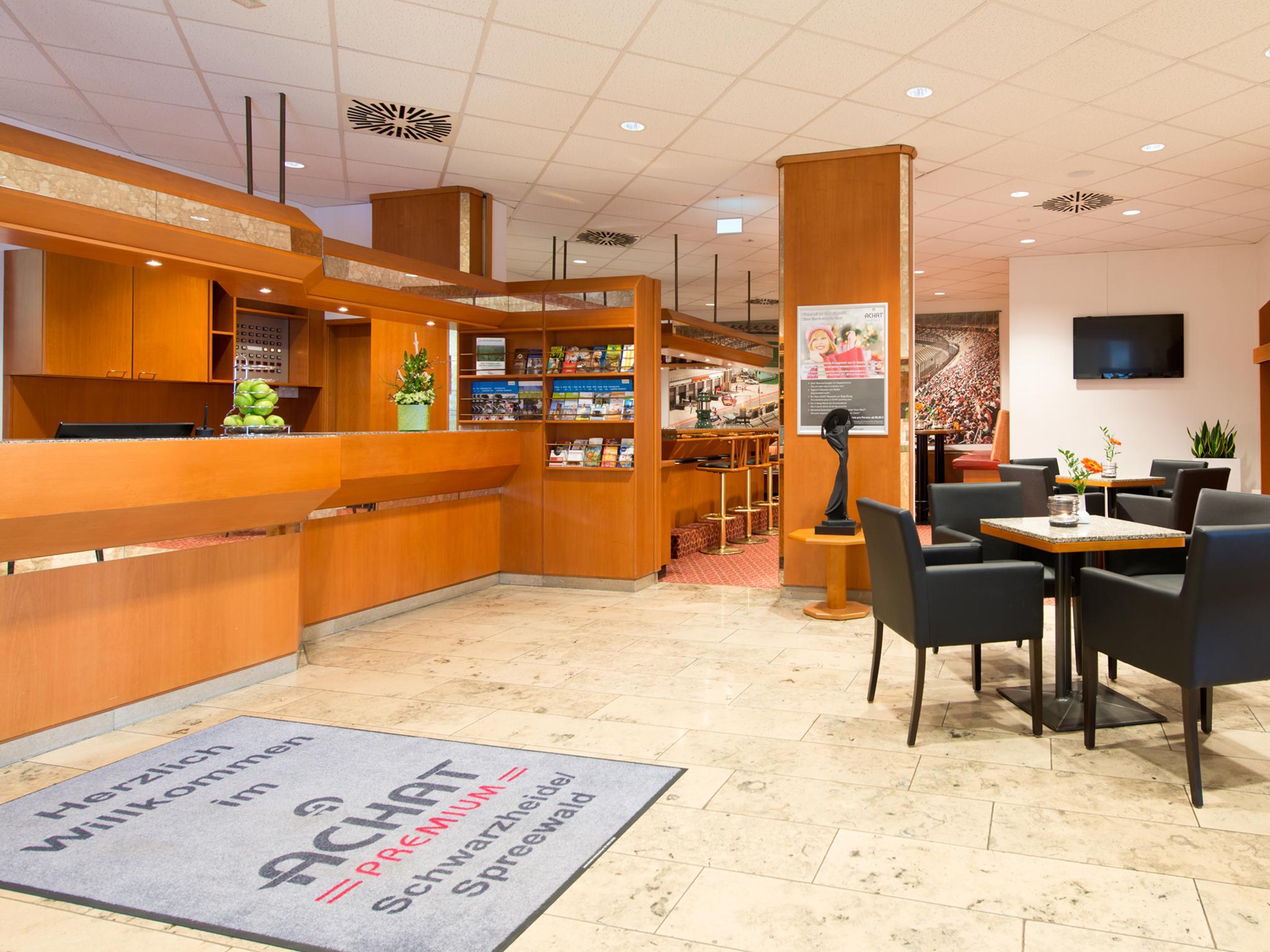 Achat Hotel Schwarzheide Lausitz ภายนอก รูปภาพ
